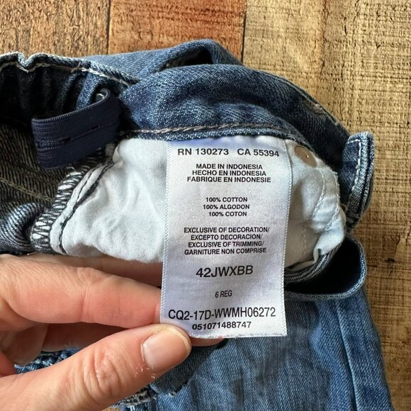 Wrangler 20X Girls Blue Jeans With Embroidered Pockets & Distressed Details - Picture 8 of 9